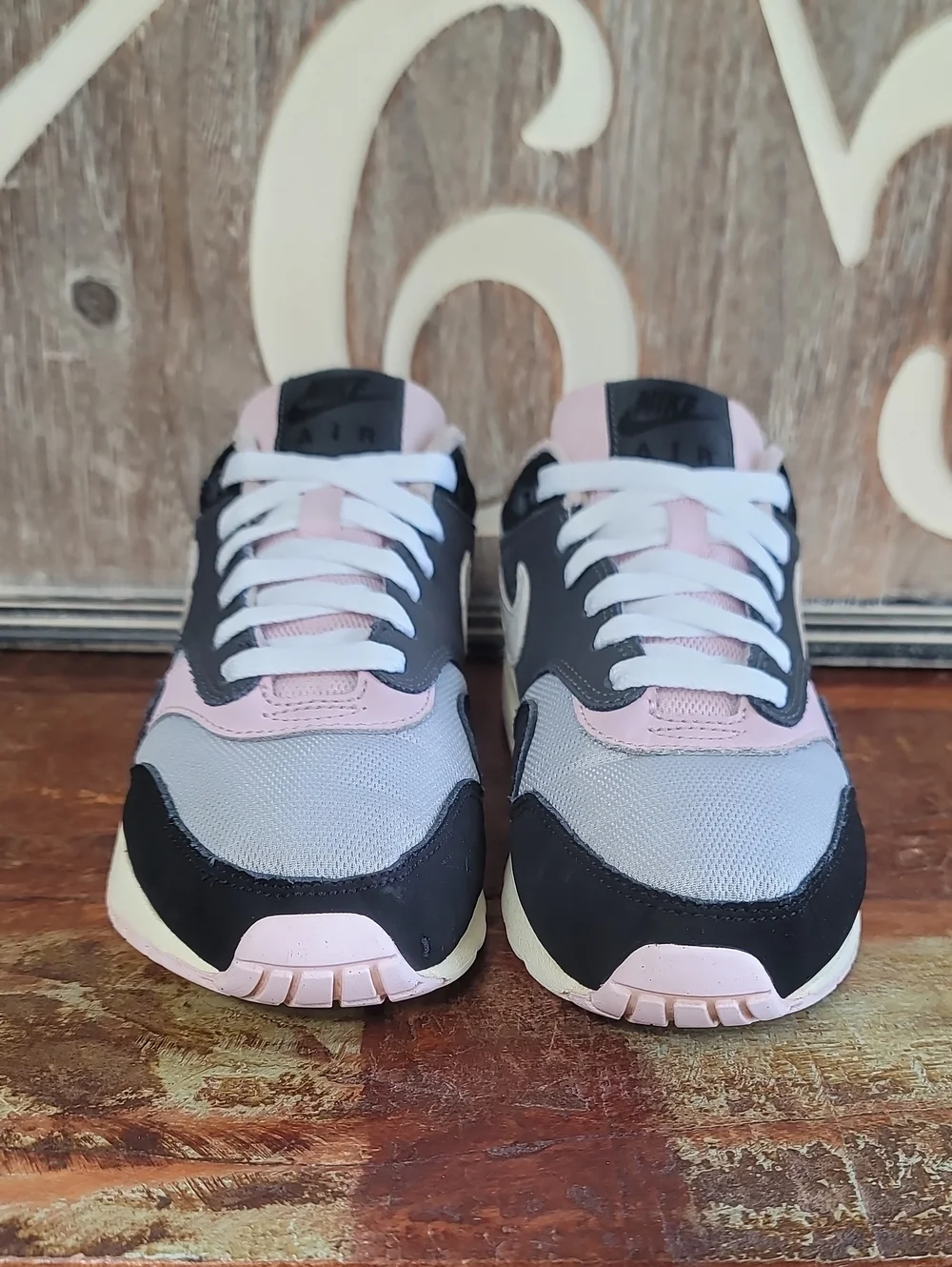 Nike Women’s Air Max 1 